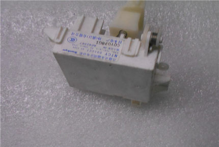 日立全自动波轮洗衣机XQB65-MR专用童锁 盖锁 门锁开关NTCY001CC1