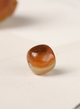 8mm红沁老型珠特色天然新疆和田玉籽料单珠顶珠配珠手串手持配珠