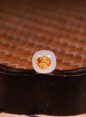 8mm老型珠正宗新疆和田玉籽料白玉红皮单珠散珠珠子手串配珠配饰