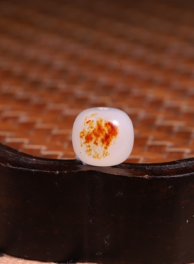 9mm老型珠天然新疆和田玉籽料白玉红皮单珠散珠珠子手串配珠配饰