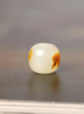 【已售勿拍】9mm白玉老型珠新疆和田玉籽料挂件顶珠红皮单珠散珠