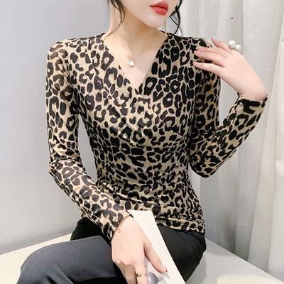 性感V领交叉T恤女长袖春秋装欧货气质豹纹打底衫紧身显瘦网纱上衣