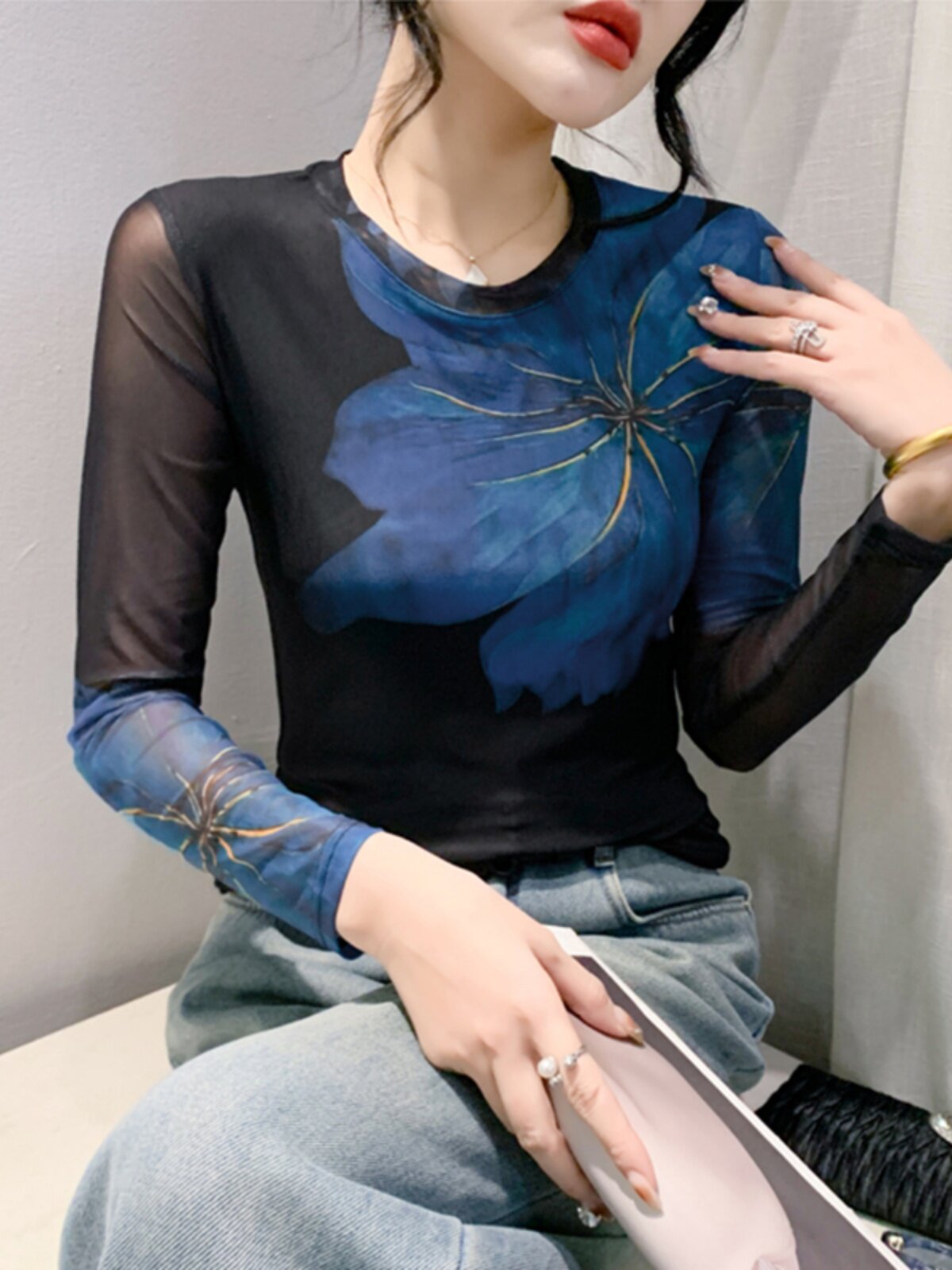 欧货复古圆领长袖打底衫春秋网纱印花洋气内塔上衣女修身百塔T恤