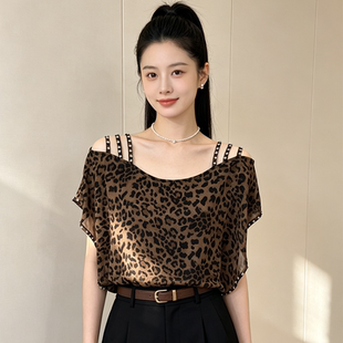 2026年夏季新款女装气质时尚印花雪纺设计感露肩镶钻吊带t恤小衫