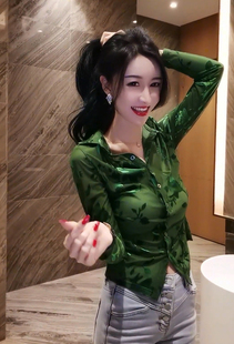 女长袖 植绒印花长袖 2024年春季 洋气时尚 衬衣性感微透上衣 新款 衬衫