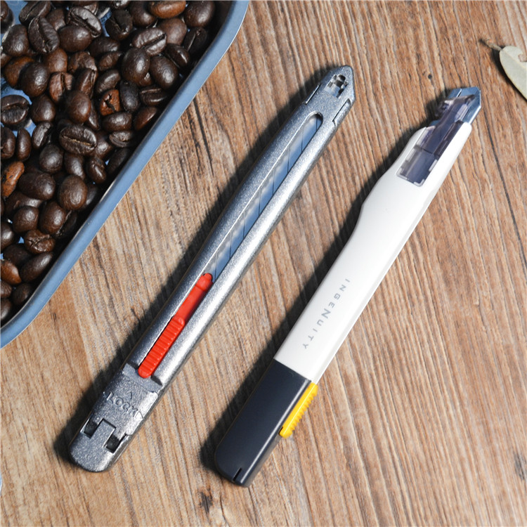 Assassin Produced Cutting edge Wallpaper knife Knife wallpaper tool sharp Paper cutting knife Hand art knifein the Electronic Dictionary/Electronic paper book/Stationery , Crop supplies , Knife  category - from Buy2taobao.com to provide professional Taobao agent buy service
