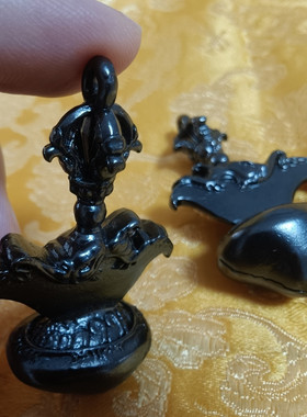 藏式摩羯金刚钺刀吊坠 密宗法器风格挂饰 随身佩戴平安挂件