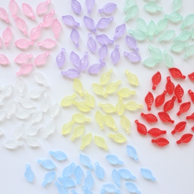 亚克力迷你小树叶5x10mm古风珠子