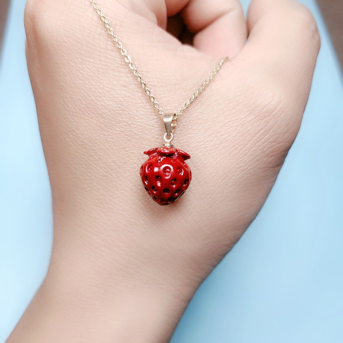 天然朱砂吊坠少女风原矿紫金沙小草莓吊坠锁骨链 短项链