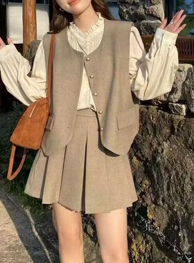 初秋季2023新款女早秋茶系穿搭高级感小香风法式气质连衣裙子套装