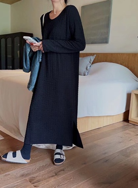 BE66727超长款t恤连衣裙女v领大码宽松春秋懒人打底开叉褶皱长裙