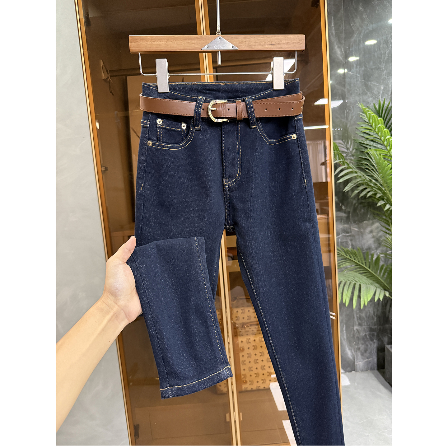 小个子收！动漫筷子腿！微弹磨毛九分牛仔小裤女    M339730~JS