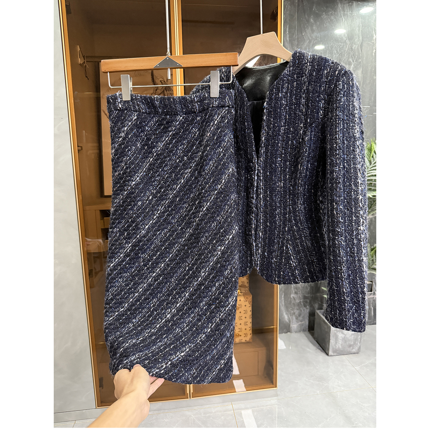 粗花呢绵羊毛修身外套+半裙套装