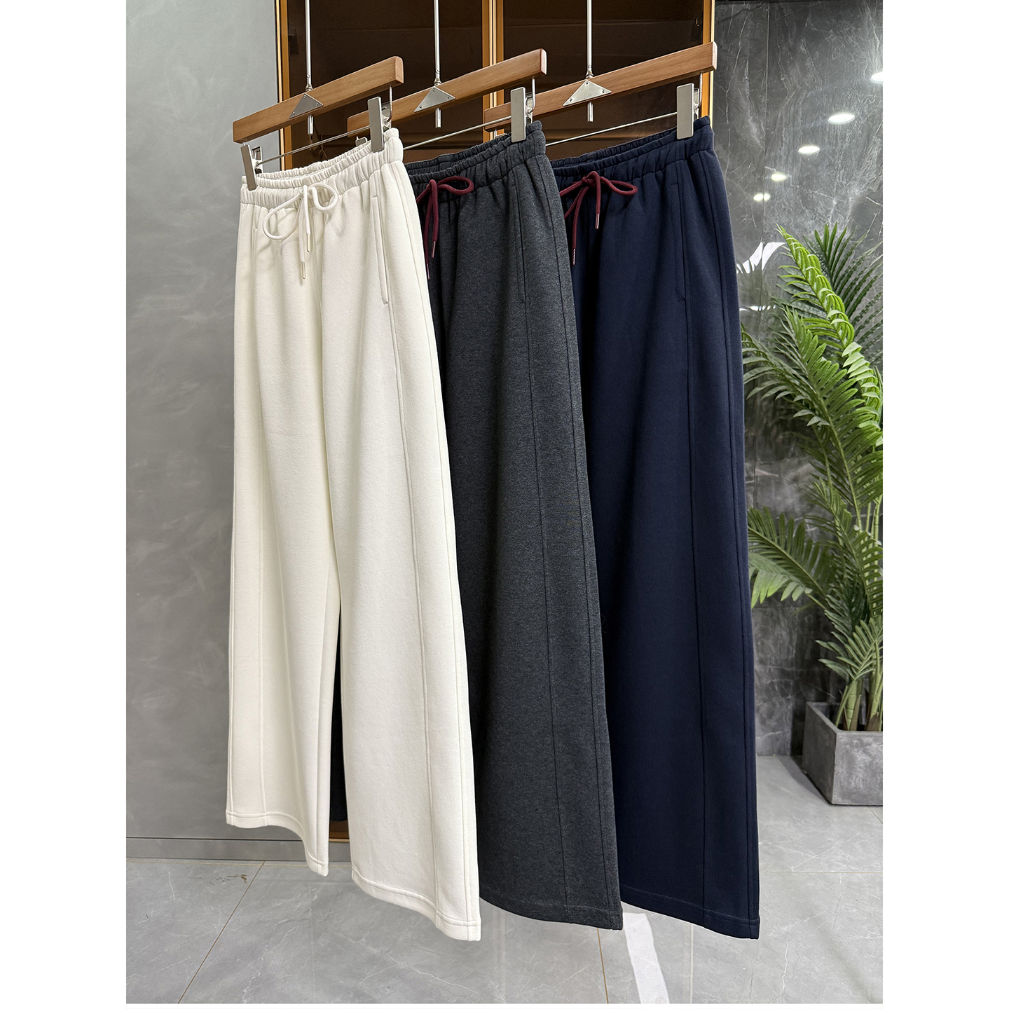 咆哮推荐！显腿笔直修长！松紧腰休闲直筒裤女    R9216~ME