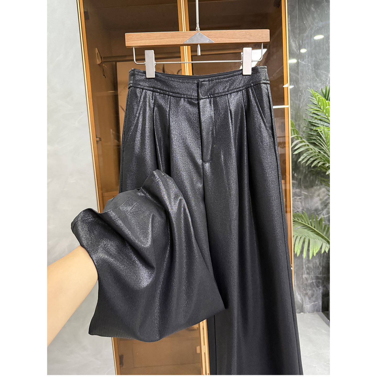 咆哮推荐！美到发光！中高腰休闲阔腿西裤女   1K1023~JS