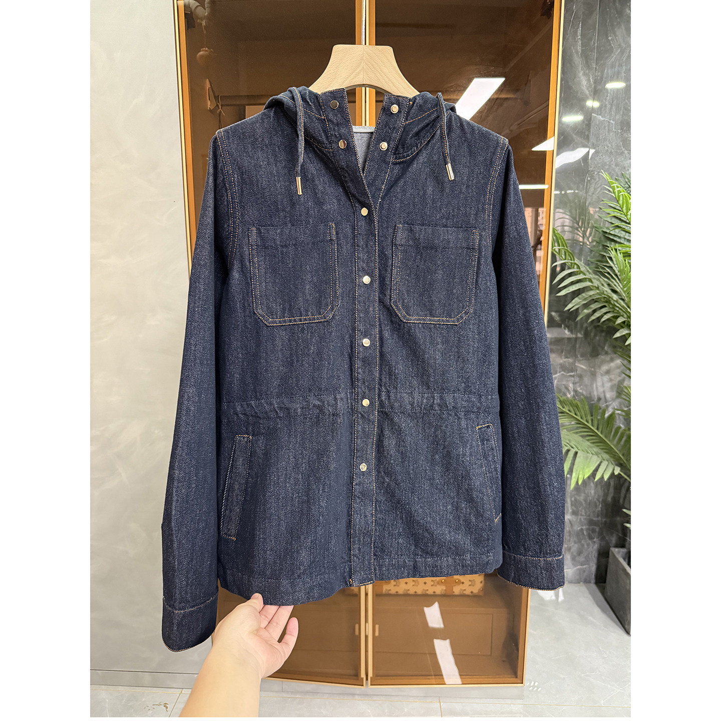 双手推荐！大工厂外D！连帽牛仔夹克外套女   R1099~ME