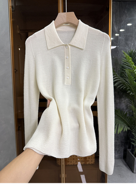 wu敌推荐！修身无缝一体人字纹绵羊毛POLO领针织衫女   252211~JS
