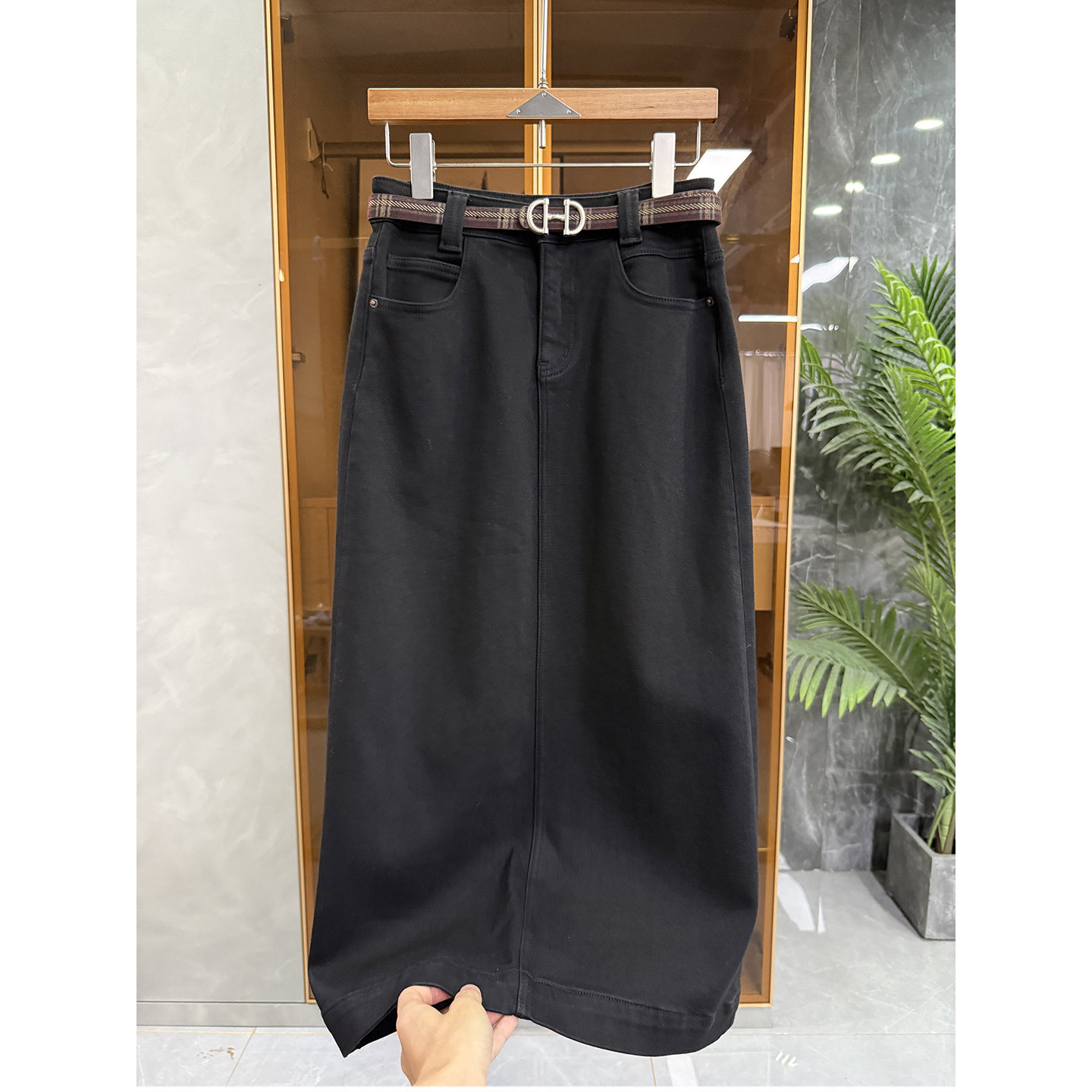 Q货！微弹薄绒牛仔后开叉半身裙