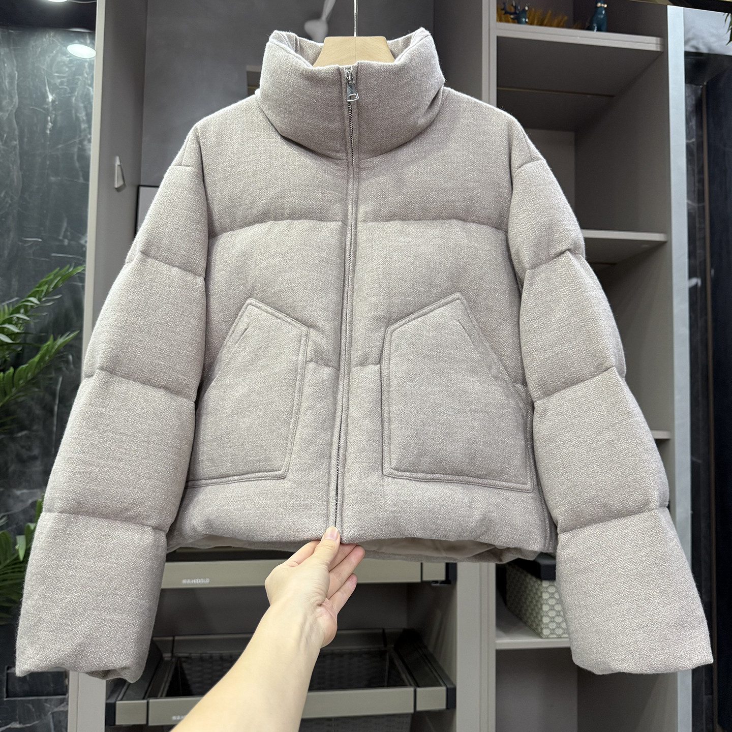 宽松羊毛鹅绒羽绒服立领短外套