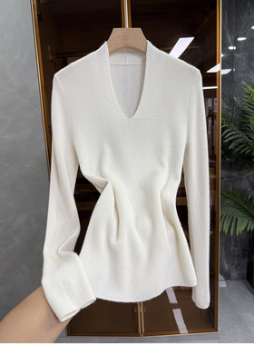 尖货！自带高ji感！修身羊绒U领长袖针织衫毛衣女   20250821~JS