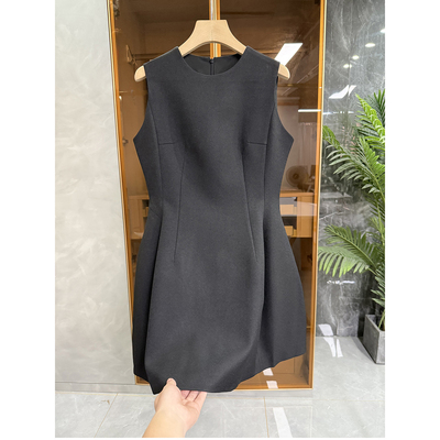 外M订单!修身圆领无袖背心连衣裙