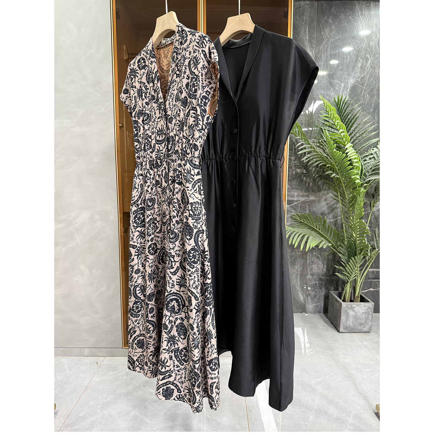 G款！真丝羊毛V领飞飞袖连衣裙