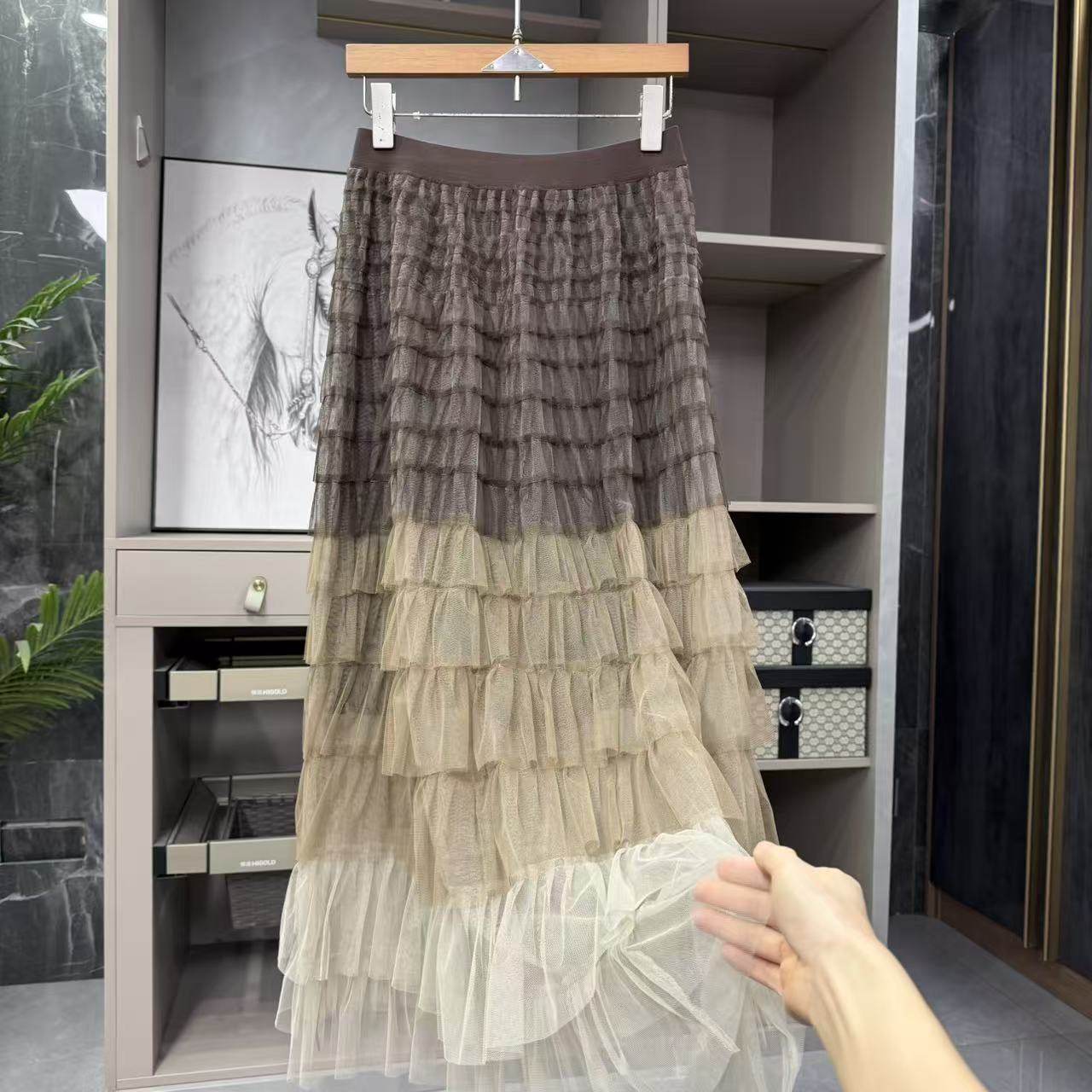 美美美!出片神器!渐变网纱蛋糕半身裙女 168965~ZY