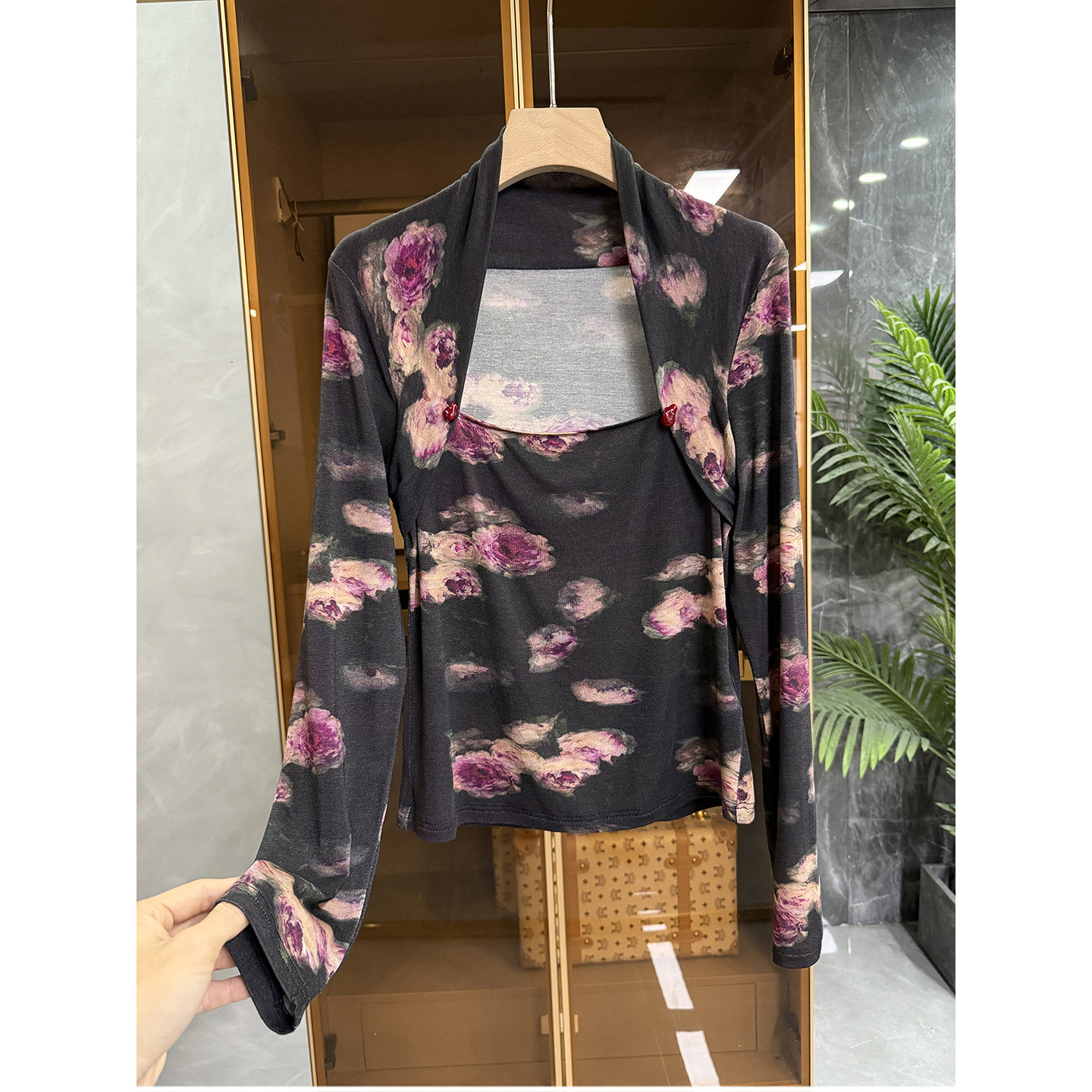 尖叫吧！谁穿都夸！修身天丝羊毛印花长袖上衣女   251021~JS