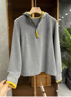 大N货！好穿不费力！薄绒连帽半拉链卫衣女    81900~JS