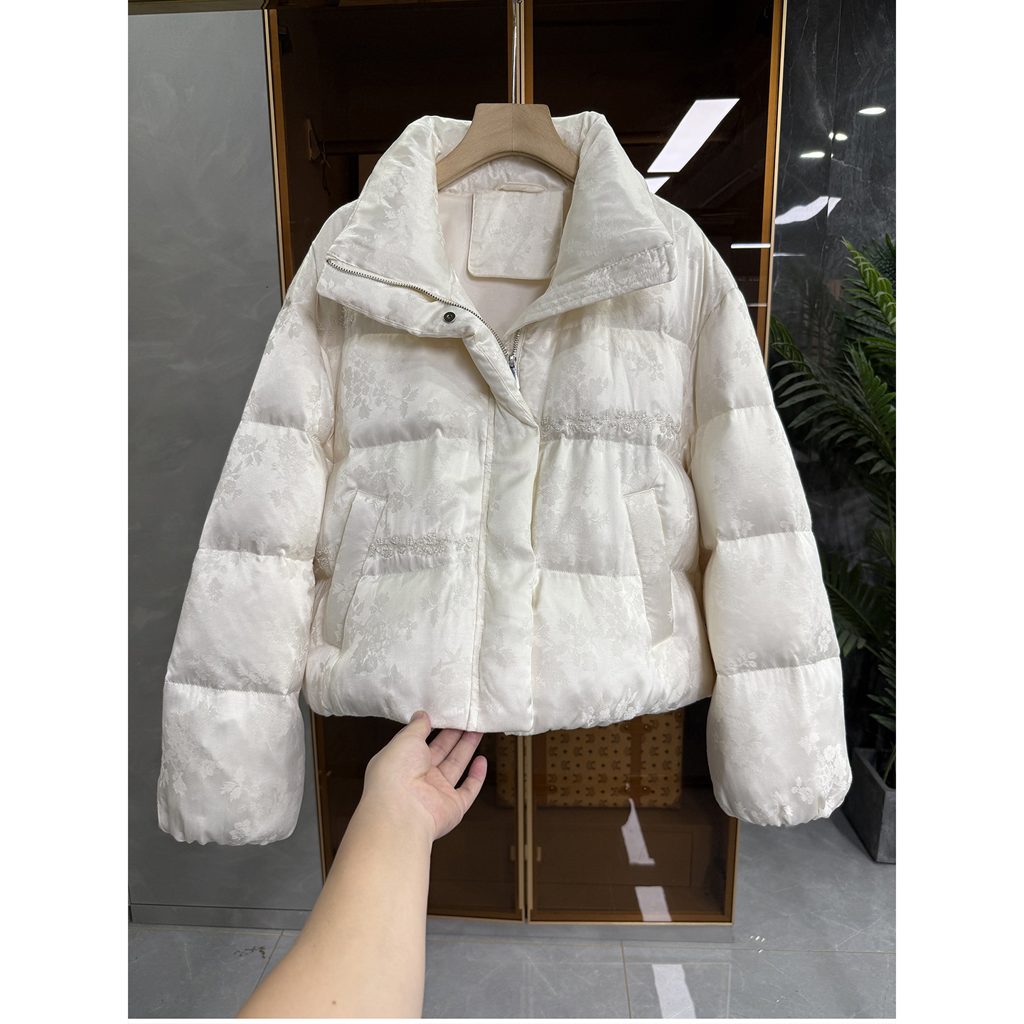 柜款！宽松提花鸭绒羽绒服短外套