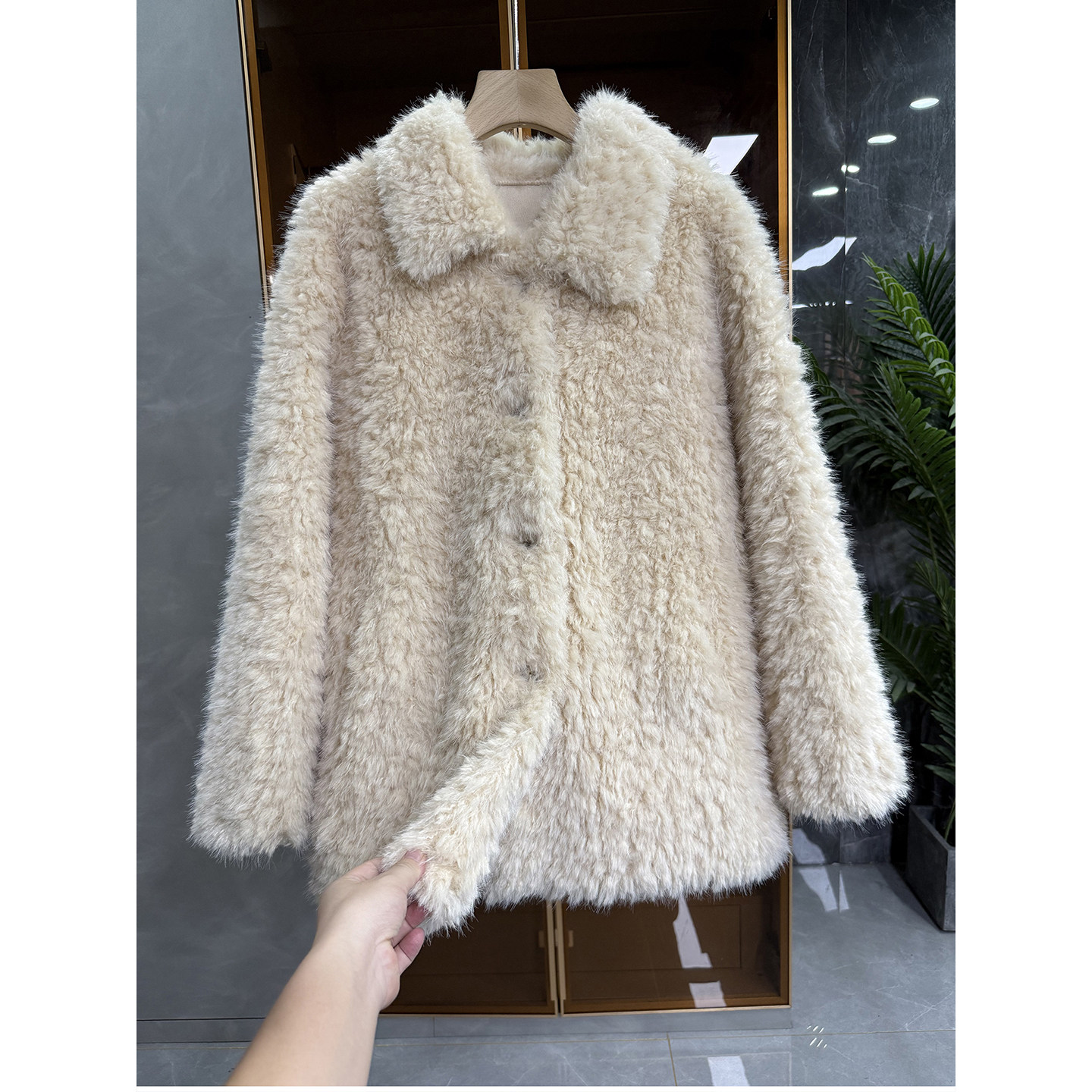 尖货！环保皮草皮毛一体翻领外套