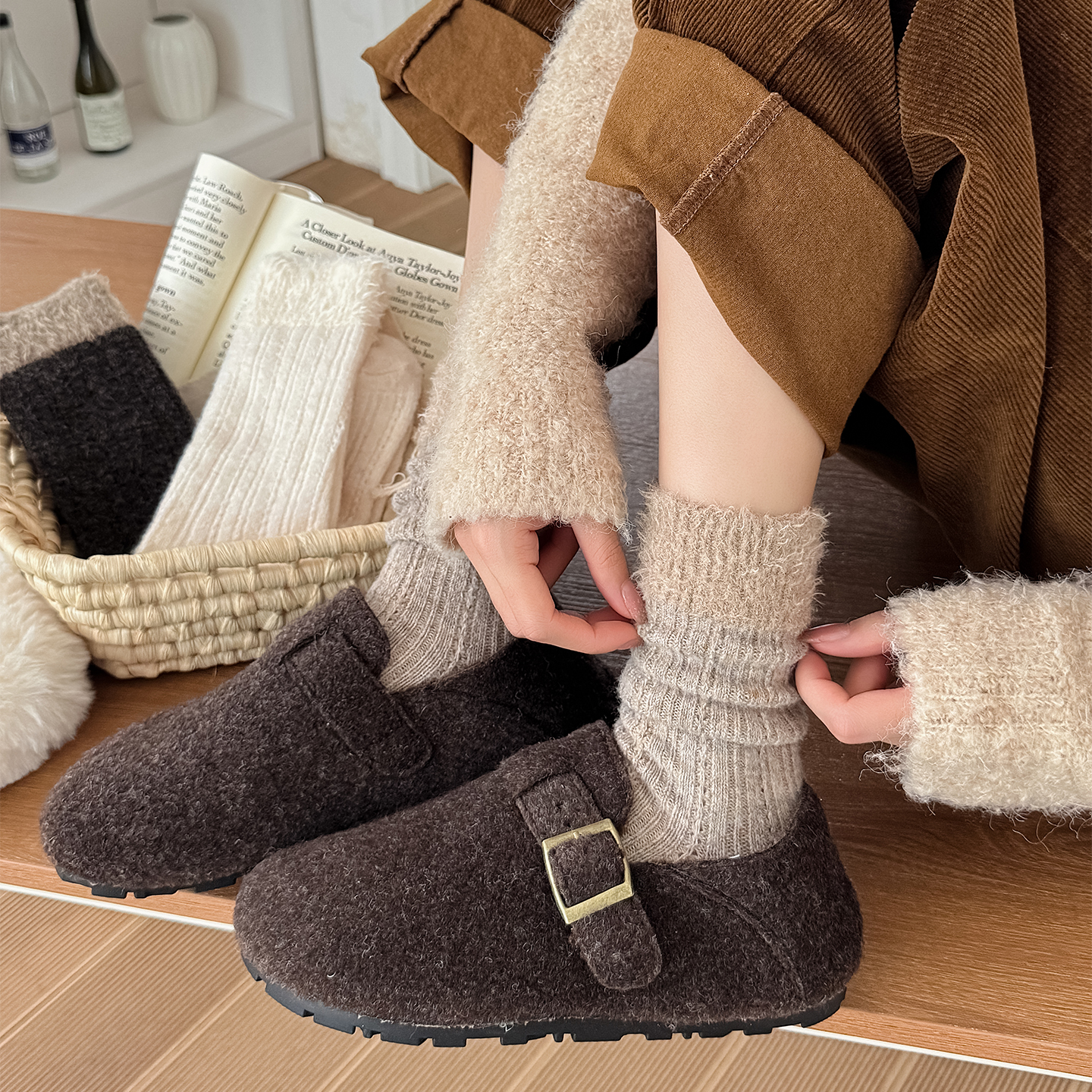 ins秋冬加厚保暖泰迪绒拼色中筒日系原宿复古JK洛丽塔堆堆袜子女