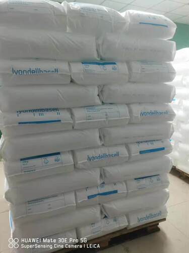 薄膜级LDPE巴塞尔2427H颗粒