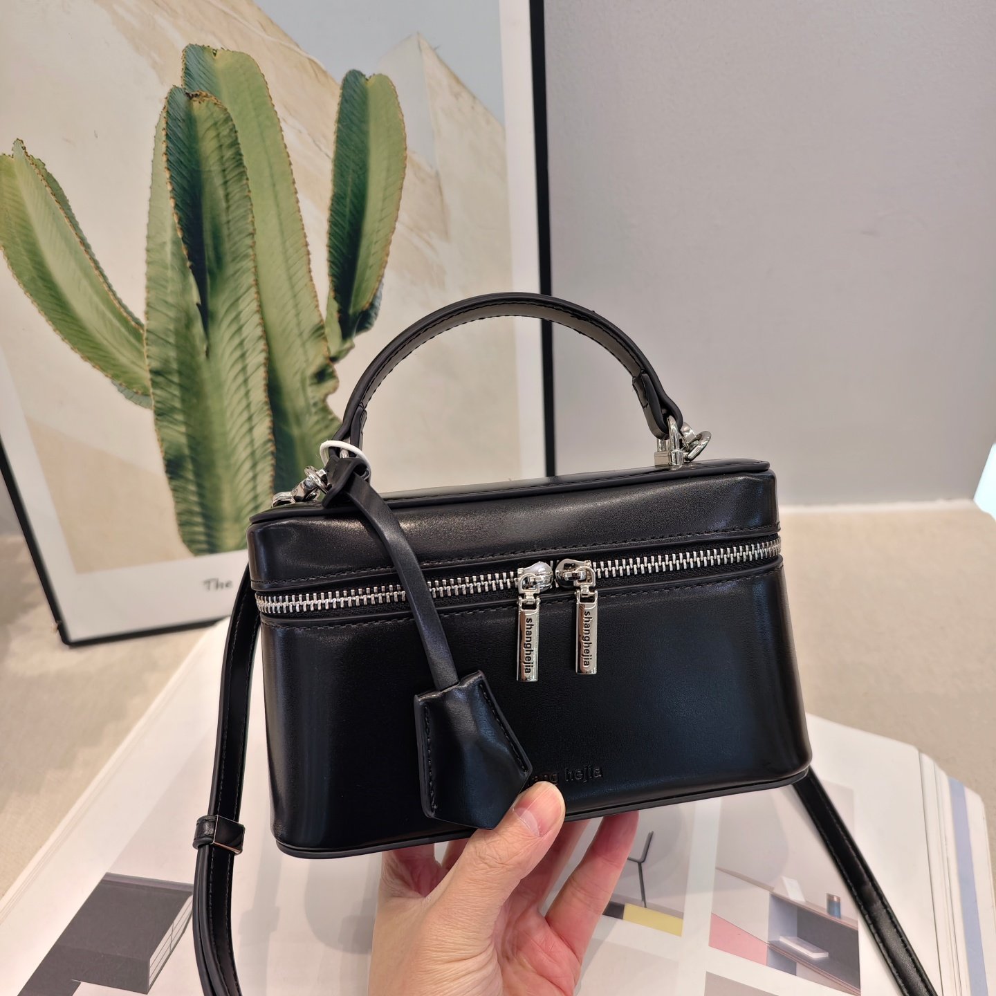 2026女士春季新款迷你手提水桶包包简约休闲时尚单肩包斜挎手机包,箱包皮具/热销女包/男包,水桶包,淘宝优惠券,粉丝福利购,淘宝优惠卷