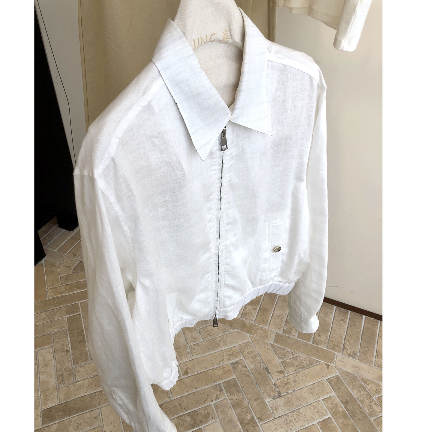 春夏通勤极简风翻领拉链亚麻夹克女长袖宽松休闲白色衬衣外套上衣