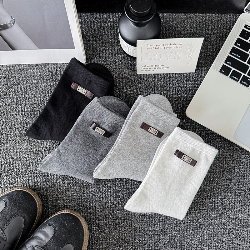 Susieeee金属皮带中筒袜秋冬纯棉