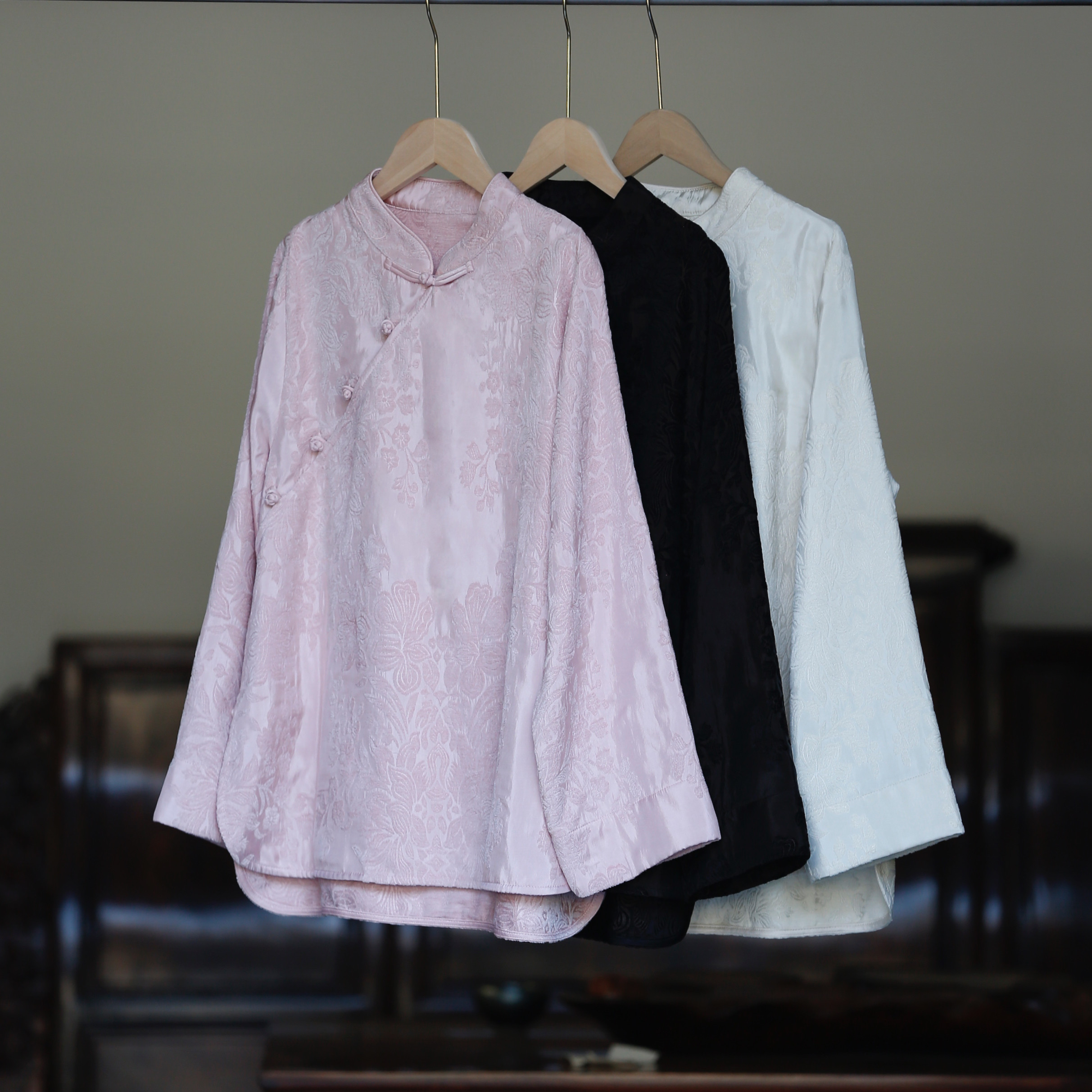 如素慢衣立领复古风盘扣提花衬衫上衣60121