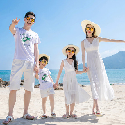 悦海悦贝海边度假亲子装一家三口四口沙滩裙母女装白色长裙连衣裙
