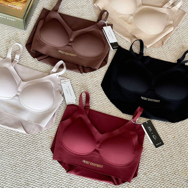 磨毛提拉鎏金内衣套装女舒适无钢圈无痕聚拢收副乳防下垂提拉文胸