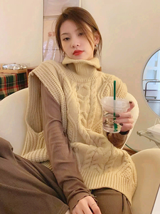 加厚高领麻花针织马甲背心女士秋冬韩系复古宽松坎肩叠穿外搭毛衣