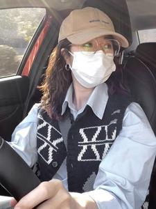 春秋新款2023爆款叠穿复古外搭学院风开衫针织背心马甲女毛衣别致