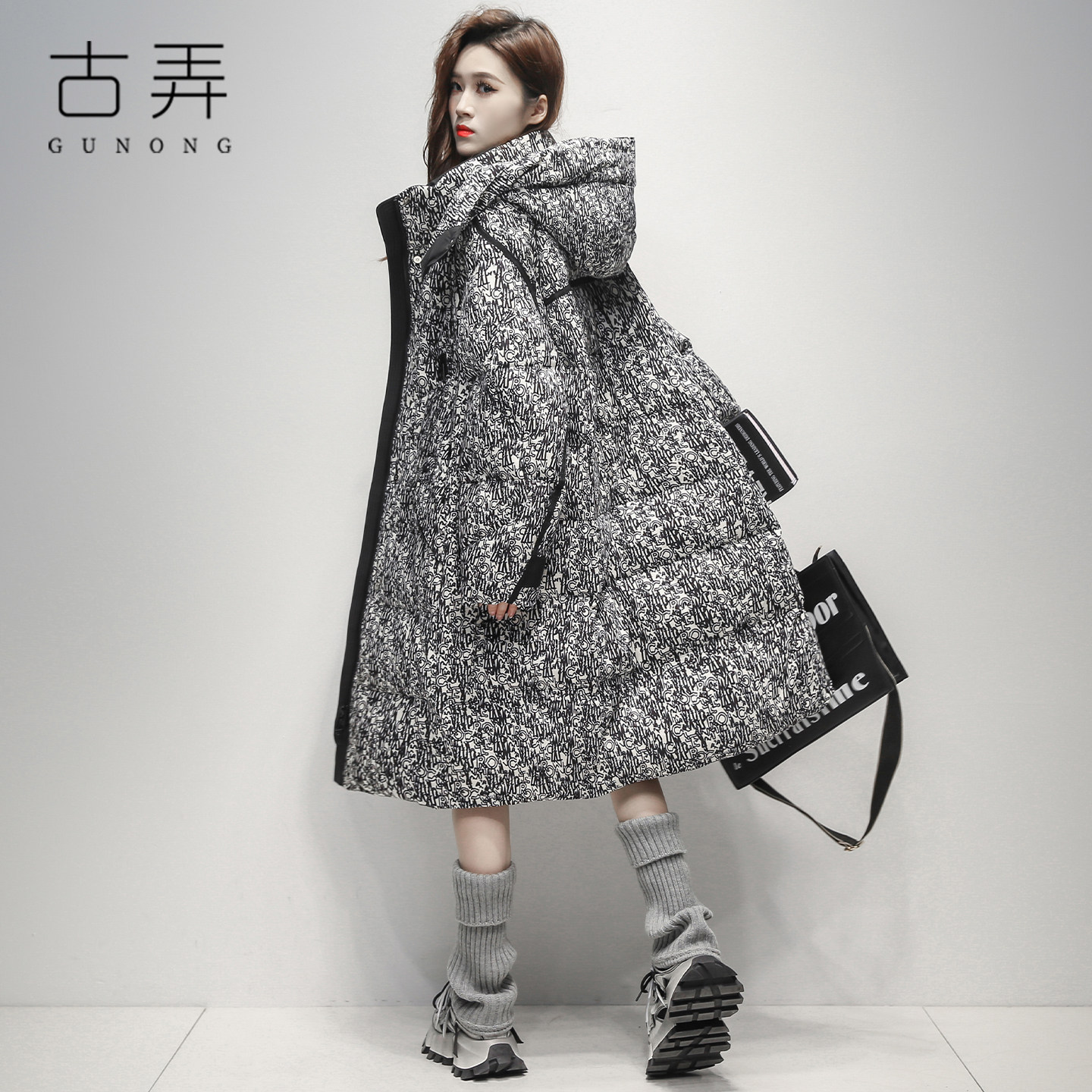 大牌过膝中长款连帽羽绒服2026冬季新款极寒防风保暖白鸭绒厚外套
