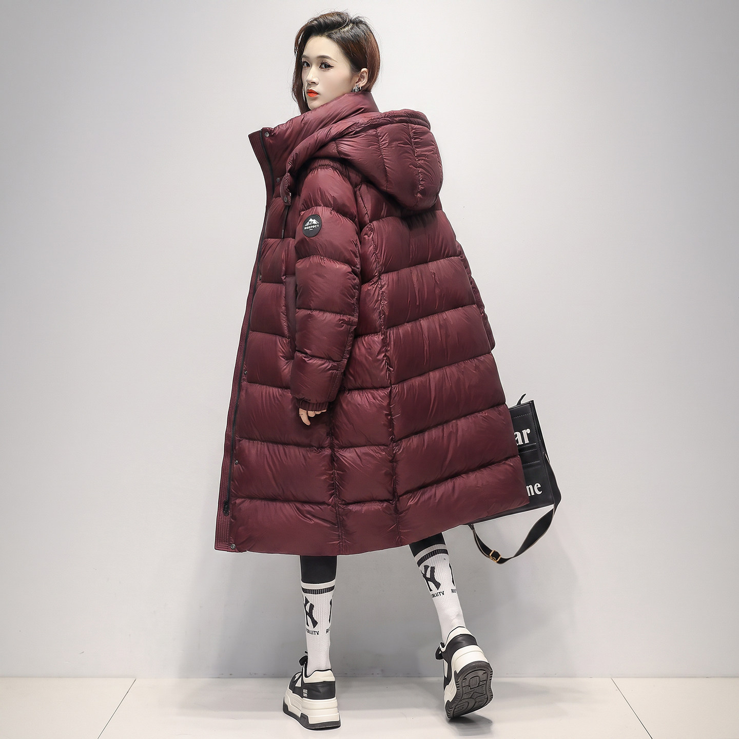 长款高充绒量羽绒服女2026冬季新款廓形加厚过膝通勤防寒鸭绒外套