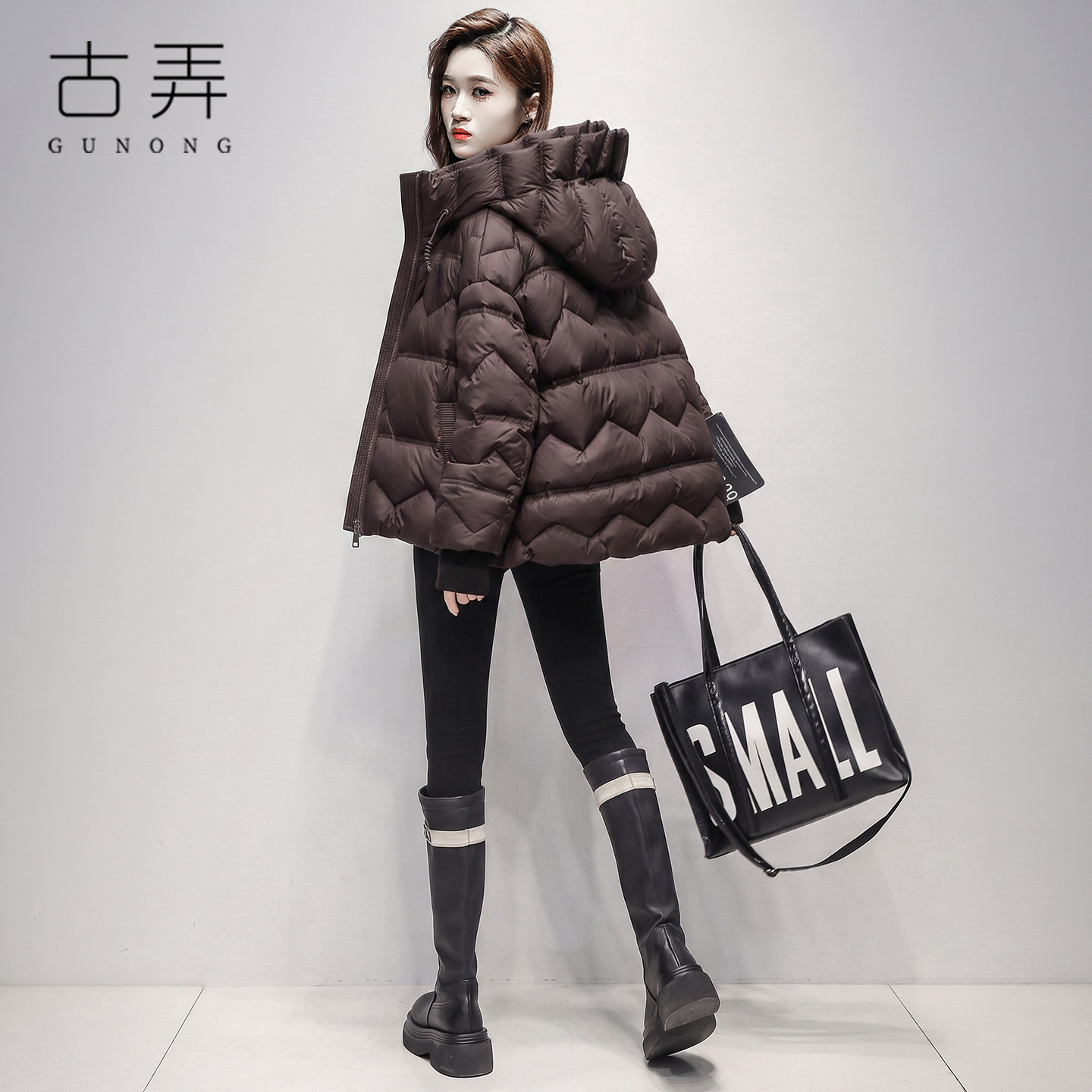 短款羽绒服女2026新款双层连帽领宽松冬季轻便不臃肿保暖鸭绒外套