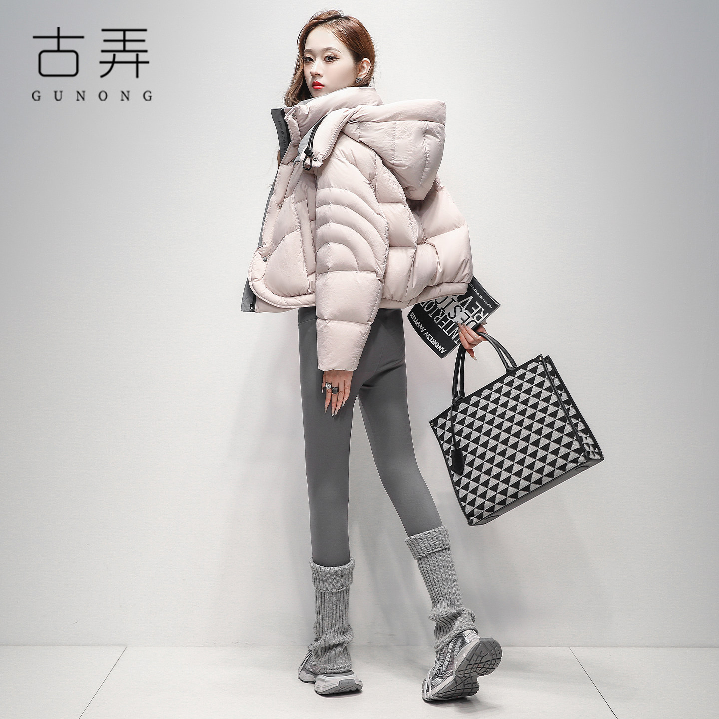 连帽龟背羽绒服女短款2025冬季新款泡芙高端面包服爆款高级感外套,女装/女士精品,羽绒服,淘宝优惠券,粉丝福利购,淘宝优惠卷