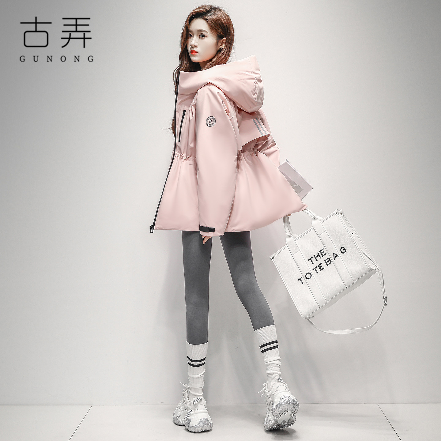 潮牌户外冲锋羽绒服女2026冬季新款收腰修身高级感保暖防风厚外套