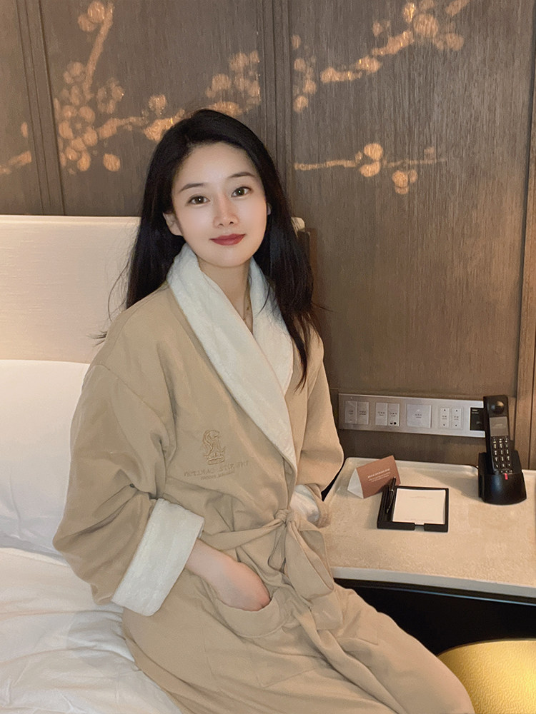 Luxury Hotel Bathrobe: Absorbent Microfiber Design - Taobao product photo 4