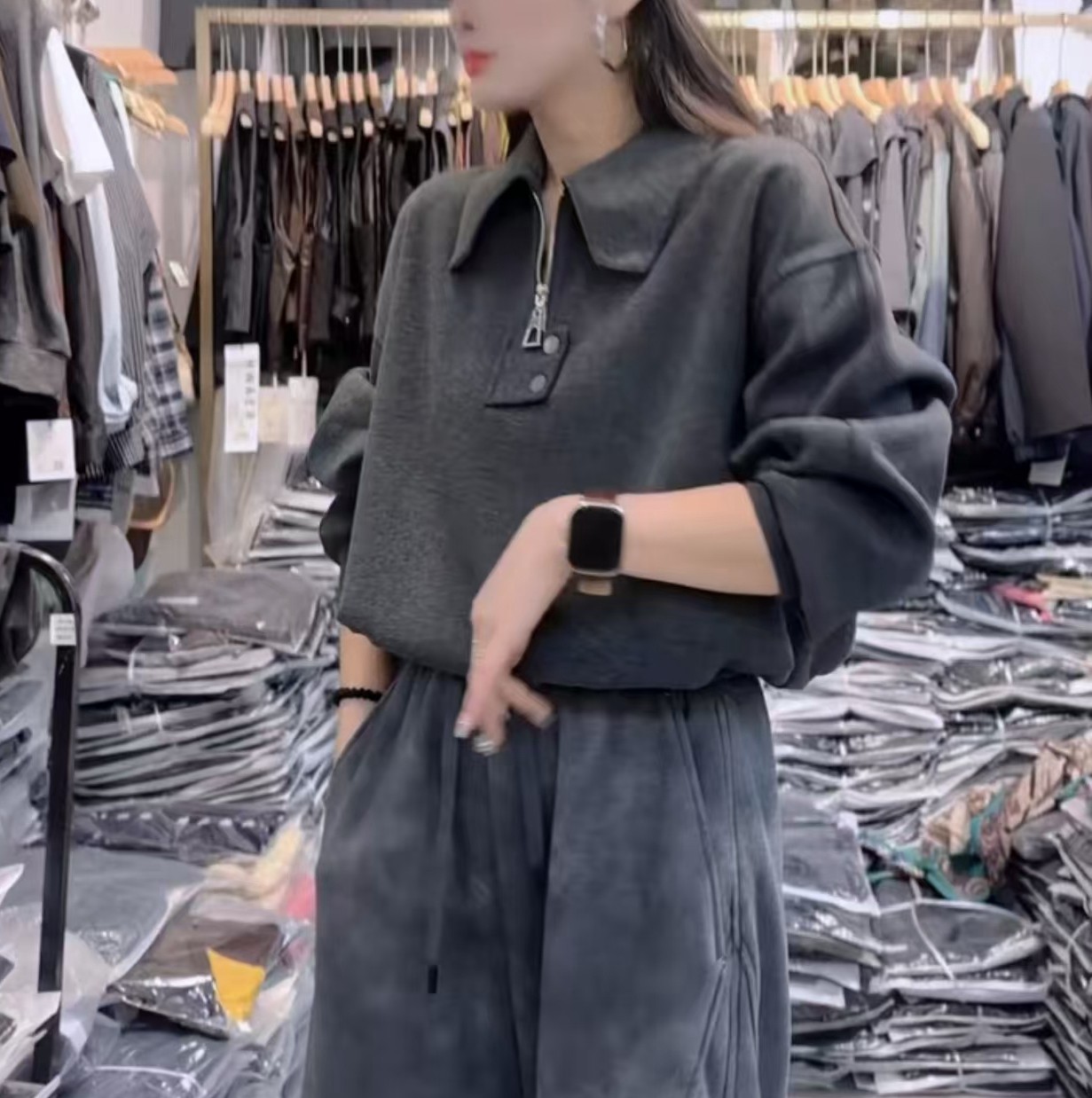 韩版设计感抽绳POLO领卫衣女2025秋季新款时尚宽松显瘦百搭上衣潮,女装/女士精品,卫衣/绒衫,淘宝优惠券,粉丝福利购,淘宝优惠卷