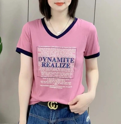 设计感小众短袖V领拼色T恤女2025夏新款修身显瘦百搭字母烫钻上衣