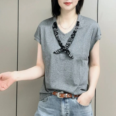 设计感丝巾V领短袖T恤女上衣小衫